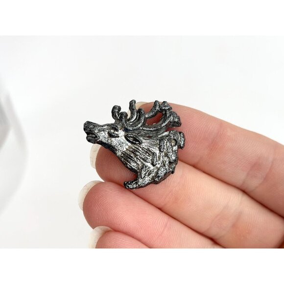 Stag Large Deer Figural Textured Silver Toned Vintage Lapel Pin | Brooch - Picture 6 of 10